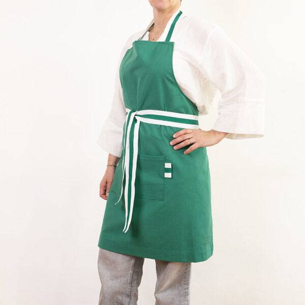 tablier vert chou