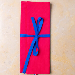 étui serviette rouge framboise