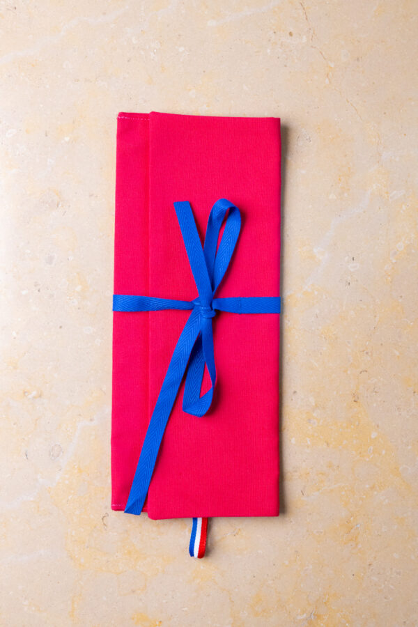 étui serviette rouge framboise